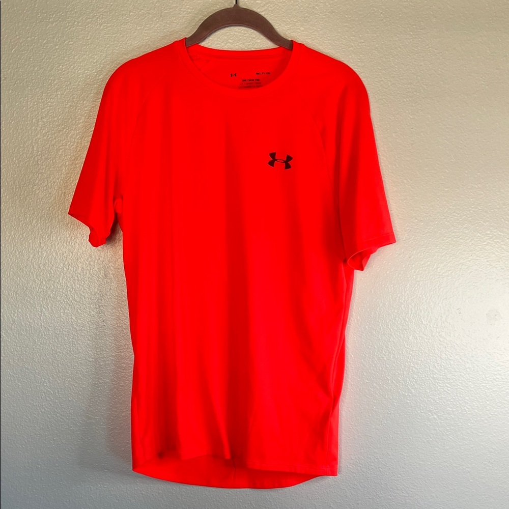 NWOT Under Armour Men's Bright Red Coral Short Sleeve Tee sz S